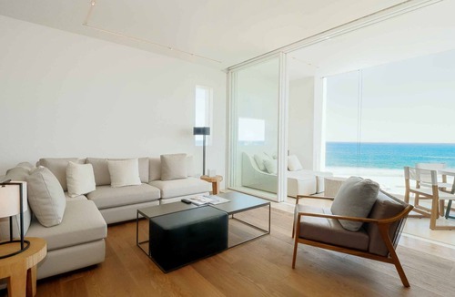 Zona Hotelera House | 4BR Oceanview Suite in Los Cabos! Bike Rental, 5 Pools, Parking, Pet-friendly!