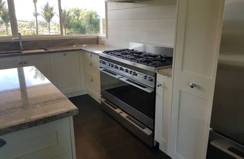 Paparoa House | A beautiful home away from home, set ina rural and natural harbour setting.