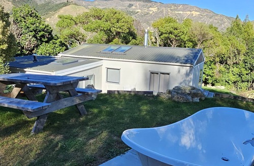 Nelson Region Cottage | A secluded island getaway with privacy and rural views