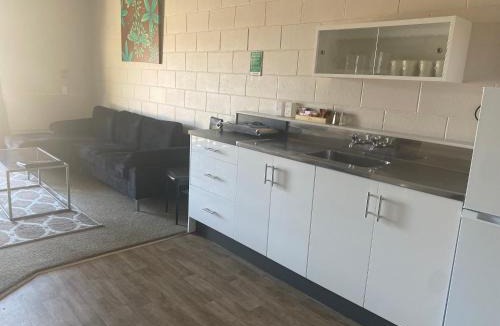 Solway Hotel | Acorn Estate Motel