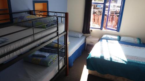 Takaka Hostel | Annies Nirvana Lodge Backpackers