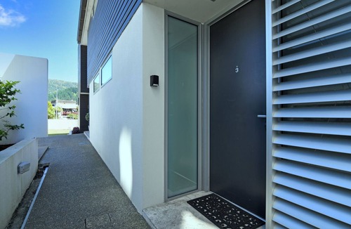 Picton Apartment | Apartment 3, The Moorings.