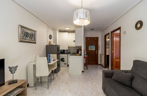 Suances Apartment | Apartment 'La Ribera' with Mountain Views, Shared Pool, and Wi-Fi