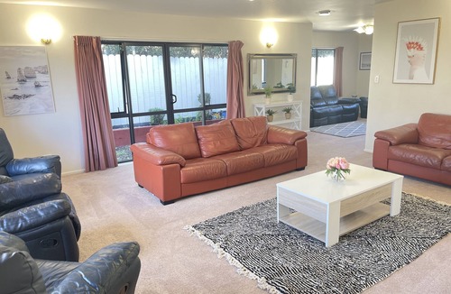 Greenlane - Ellerslie House | Auckland City & AIRPORT Near Sylvia park mall