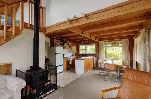 Moana Cabin | Authentic log cabin