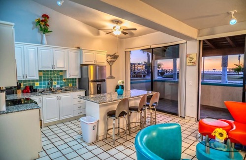 Bella Vista Condo | Awasome l!Front Beach location on the best beach in town
