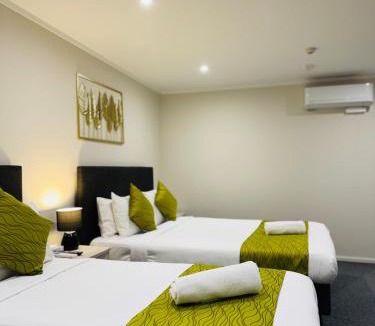 Papatoetoe Hotel | Bakers Lodge
