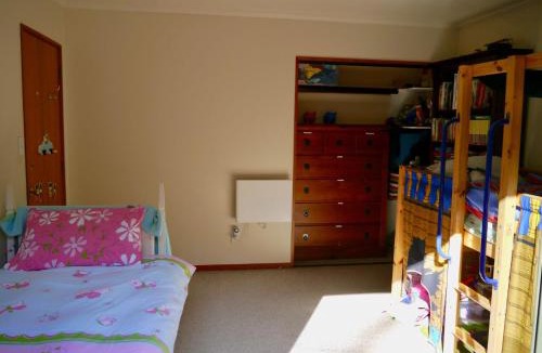 Kaiteriteri House | Beachfront Playground
