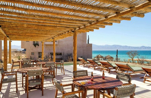 La Paz Apartment | Beachfront Vista Villa