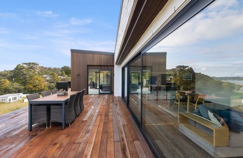Ngunguru House | Beaching, fishing, relaxing with water views on the Tutukaka Coast,