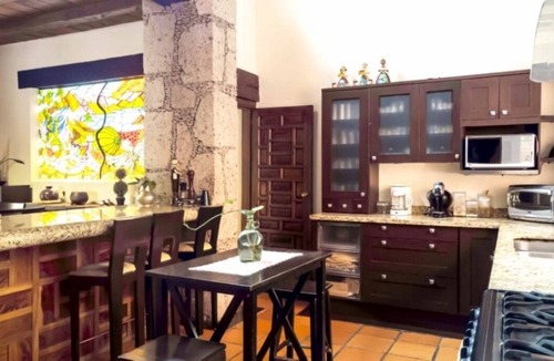 Taxco House | Beautiful house with pool and view of Taxco