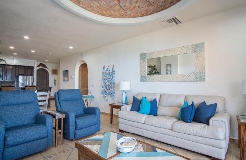 Sandy Beach House | Bella Sirena