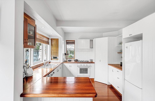 Devonport House | Bespoke Stays - Elegant Holiday Retreat