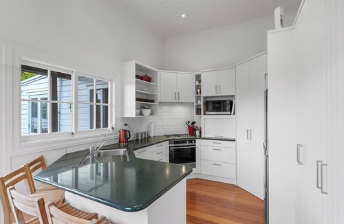 Devonport House | Bespoke Stays - Holiday Charm at Devonport Villa