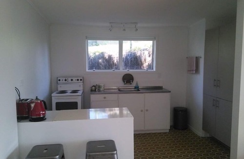 Te Akau House | Best Bach at the Beach - Port Waikato