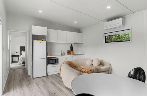 Matakana House | Board and Batten - Matakana Holiday Home