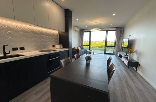 Tauranga House | Breeze Retreat