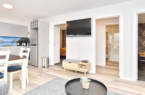 Riccarton House | Brockworth Place - 3 bedroom holiday home
