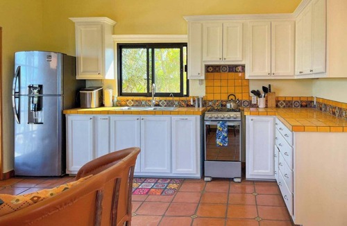 El Centenario House | Bungalow with pool in beautiful El Centenario, La Paz Baja California Sur