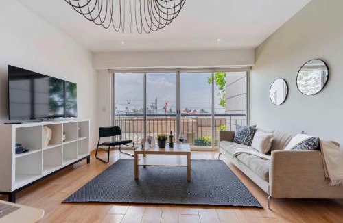 El Yaqui House | Capitalia 1BR Escape w Parking & Gym
