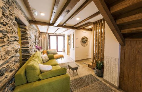 Francos House | casa boral