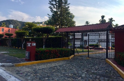 Ixtapa Ski Chalet | CASA CLUB DE GOLF IXTAPA