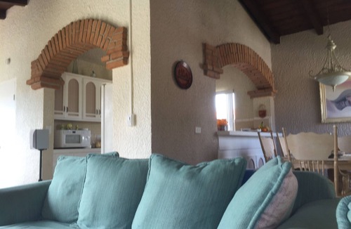 Salsipuedes House | Casa De Locos in the Bahamas