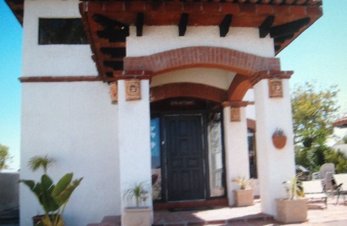 Salsipuedes House | Casa De Locos in the Bahamas
