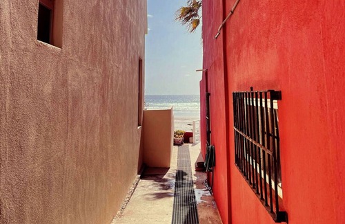 La Fonda House | Casa Estrella beachfront house.