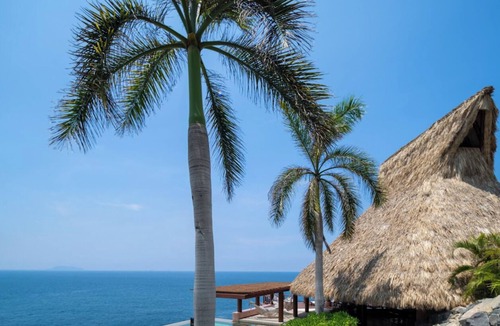 Cerro del Vigia Villa | Casa Garrobo: Luxury Oceanfront Cliff Compound with Chef, Staff & 3 Pools