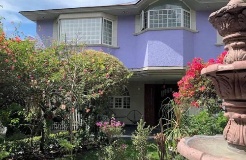 Del Carmen House | Casa Lila: Perfect 6BR House & Garden in COYOACAN
