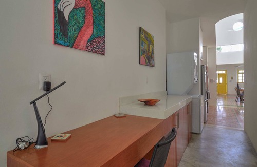 Centro House | Casa Sweet Pea, Bright and Stylish in Centro
