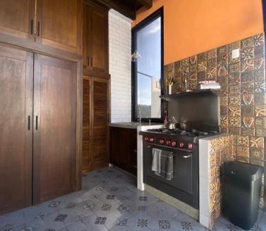 Guanajuato Apartment | Castillo De La Santa Cruz