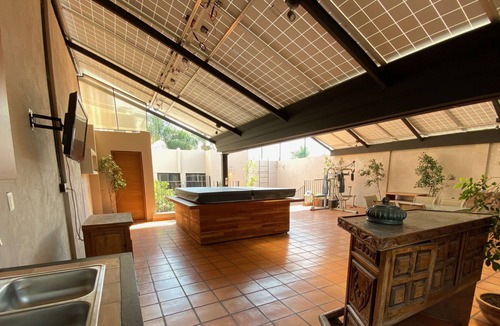 Guadalajara House | Central, spacious, Jacuzzi, 2 terraces, comfortable