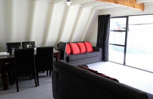 Ohakune House | Central Ski Chalet - Ohakune Holiday Home