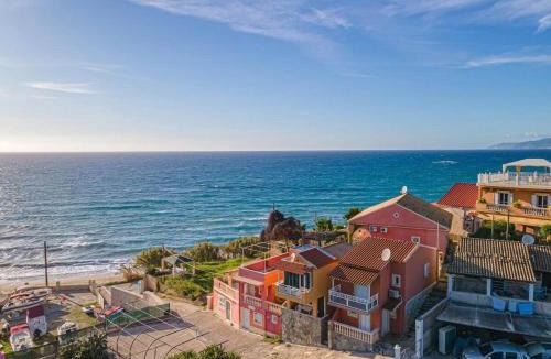 Skala Apartment | Charming Studio Just Steps from Paramonas Beach