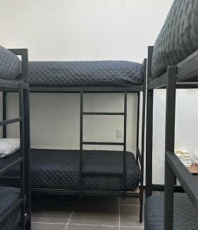 Baja California House | CHECK INN HOSTAL AEROPUERTO GDL