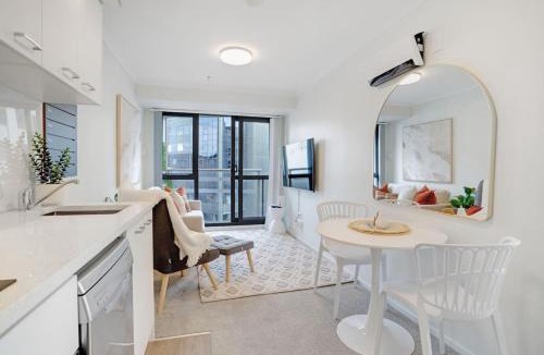 Grafton Apartment | Cityscape Central Abode near Hospital and K Rd