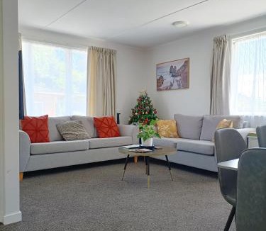 Johnsonville House | Comfy & Sunny home in Wellington-3 Heat Pumps