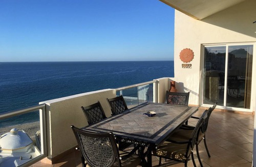 Sandy Beach Condo | Condo ∙ 2 bedrooms ∙ 6 guests