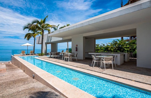 Las Glorias Condo | Condo ∙ 2 guests