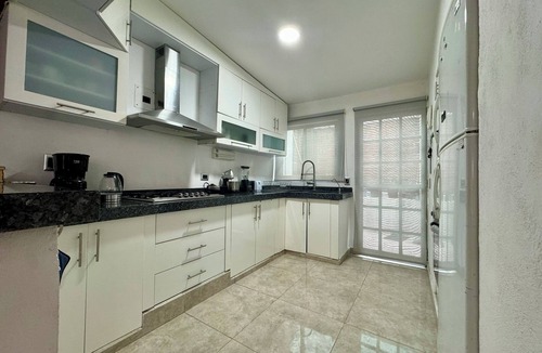 Cuernavaca Apartment | Contemporary duplex with pool