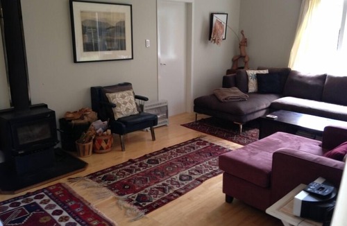 Raetihi House | Cosy cottage w modern facilities on 10 acres farm