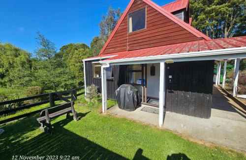 Ngongotaha House | Country Cottage Rotorua
