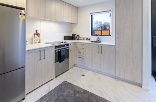 Christchurch House | Cozy 2-Bed: Near City Biking and Trails