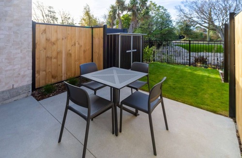 Christchurch House | Cozy 2-Bed: Near City Biking and Trails