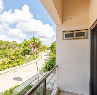 Akumal Apartment | Departamento 5, Tulum Country Home, con Muelle de Pesca, Club de Playa, Alberca, Cenote y Campo de Golf, Contrata Day Pass Bahia Principe