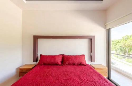 Akumal Apartment | Departamento 5, Tulum Country Home, con Muelle de Pesca, Club de Playa, Alberca, Cenote y Campo de Golf, Contrata Day Pass Bahia Principe