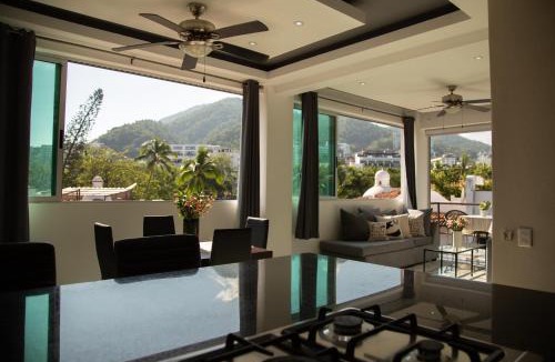 Downtown Puerto Vallarta Apartment | Departamentos La Libertad