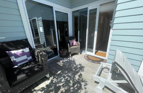 Mount Maunganui Villa | Downtown Mount Cottage